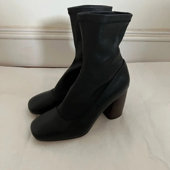 Stylenanda stretch Faux leather ankle boots Black New, No Box Sz 24,5 US 8 - Picture 1 of 13